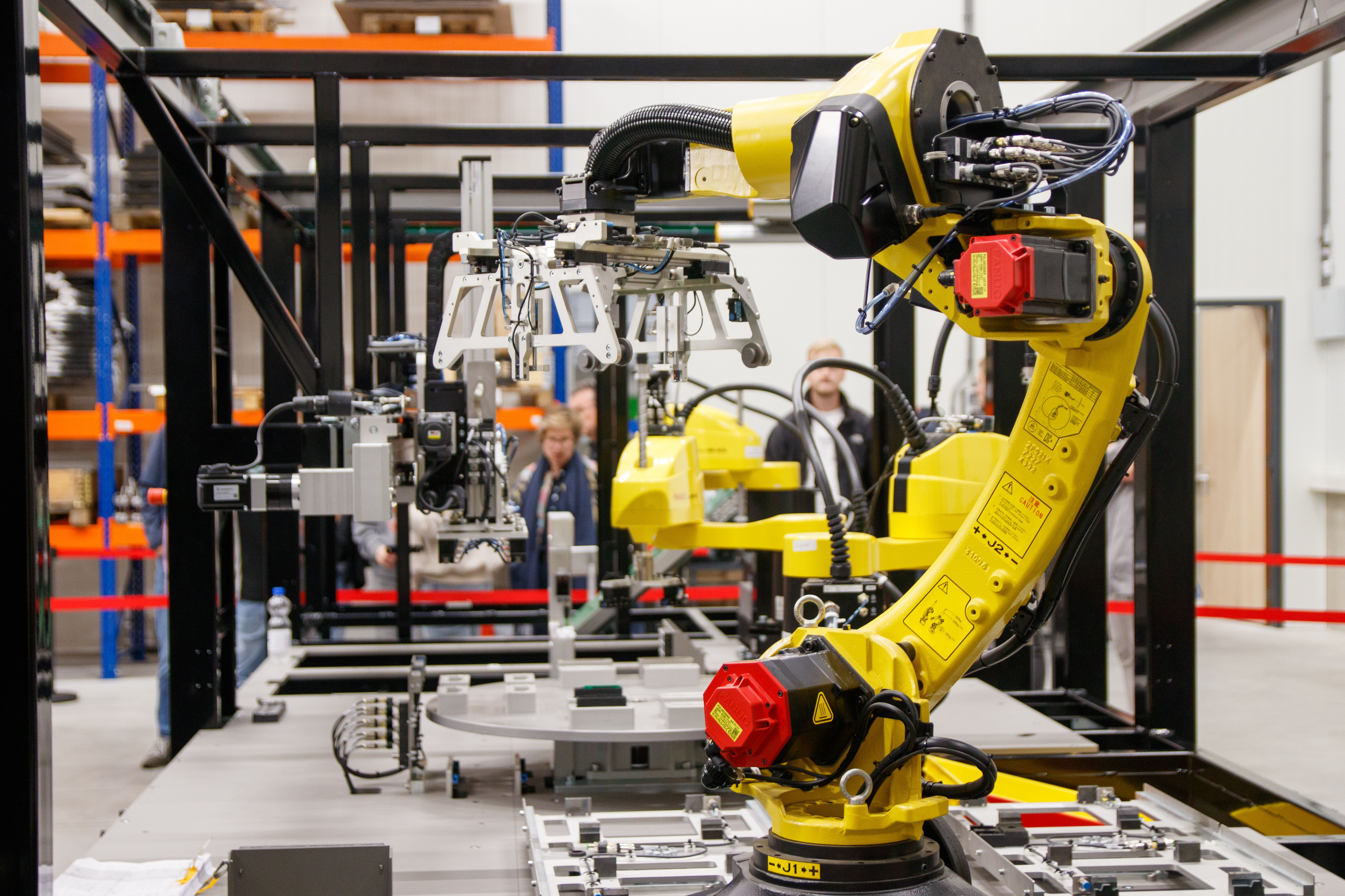 Robotic cells